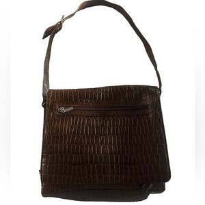 Wilson’s Leather Unisex Brown Messenger Bag - Adjustable Strap